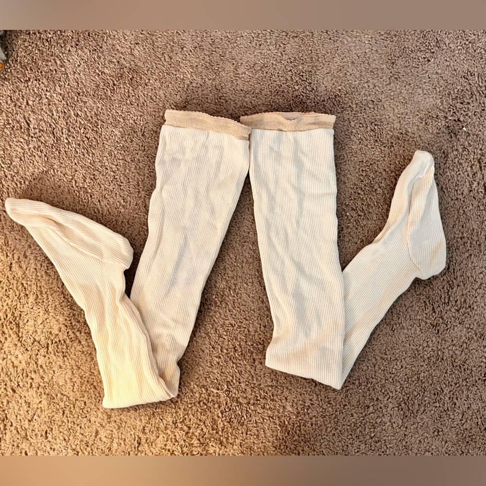 ✨Solstice Intimates Campfire Set - Picture 4 of 4